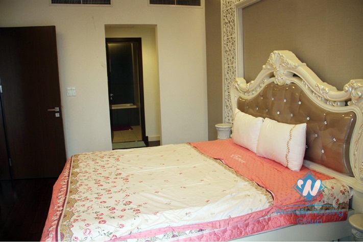 Beautiful 3 bedroom apartment for rent in Lancaster, Ha Noi